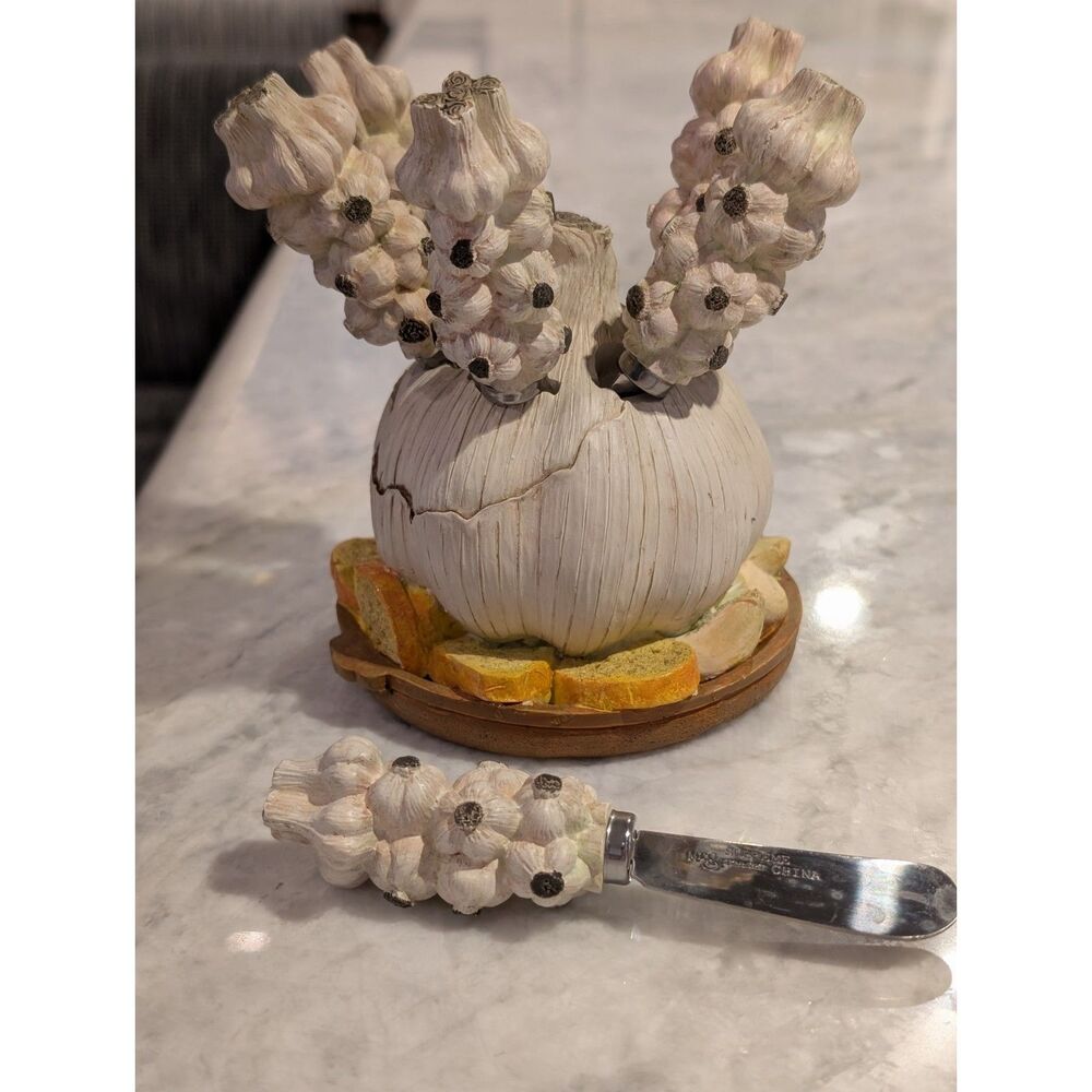 Unique Garlic Cheese Spreader Set with 6 Butter Knives Stainless Steel Blades